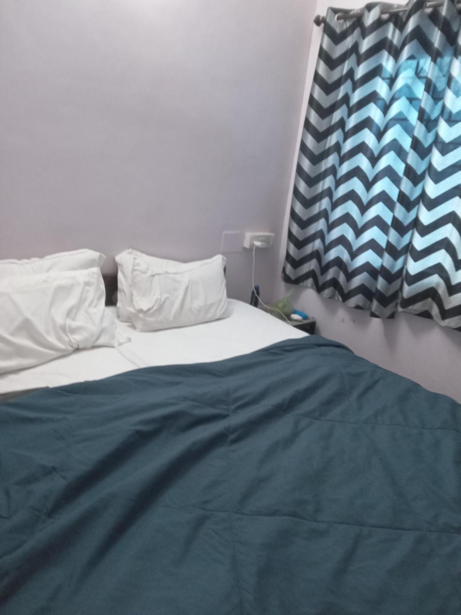 Kapil Traders Bed & Breakfast Ню Делхи Екстериор снимка